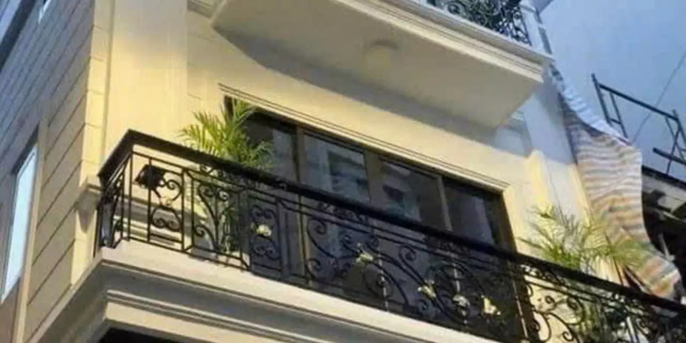 Bán Nhà Đẹp Ngọc Khánh, Ba Đình 5 Tầng, Ngõ Rộng, Nội Thất Sang Trọng, MT4m, 5.9 Tỷ