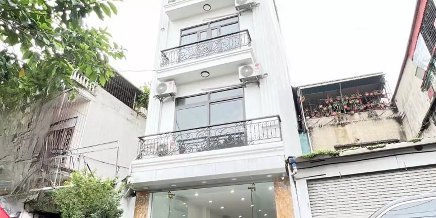 BÁN NHÀ NAM DƯ LĨNH NAM 50M 5 TẦNG NGÕ THÔNG Ô TÔ VAO NHÀ