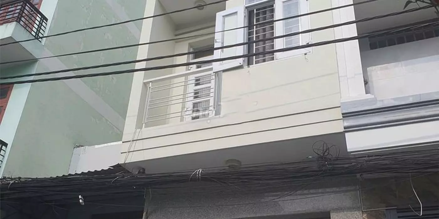 NHà Mới 3 Lầu Ngay Chợ Tân Bình_ Hẻm 6 m _DT: 240m2