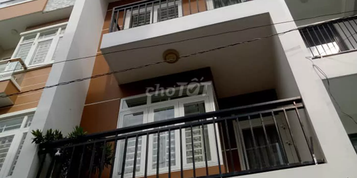 Nhà Hẻm Xe Hơi_Dương Quảng Hàm P5_4X18M 3 Lầu 4PN 5WC