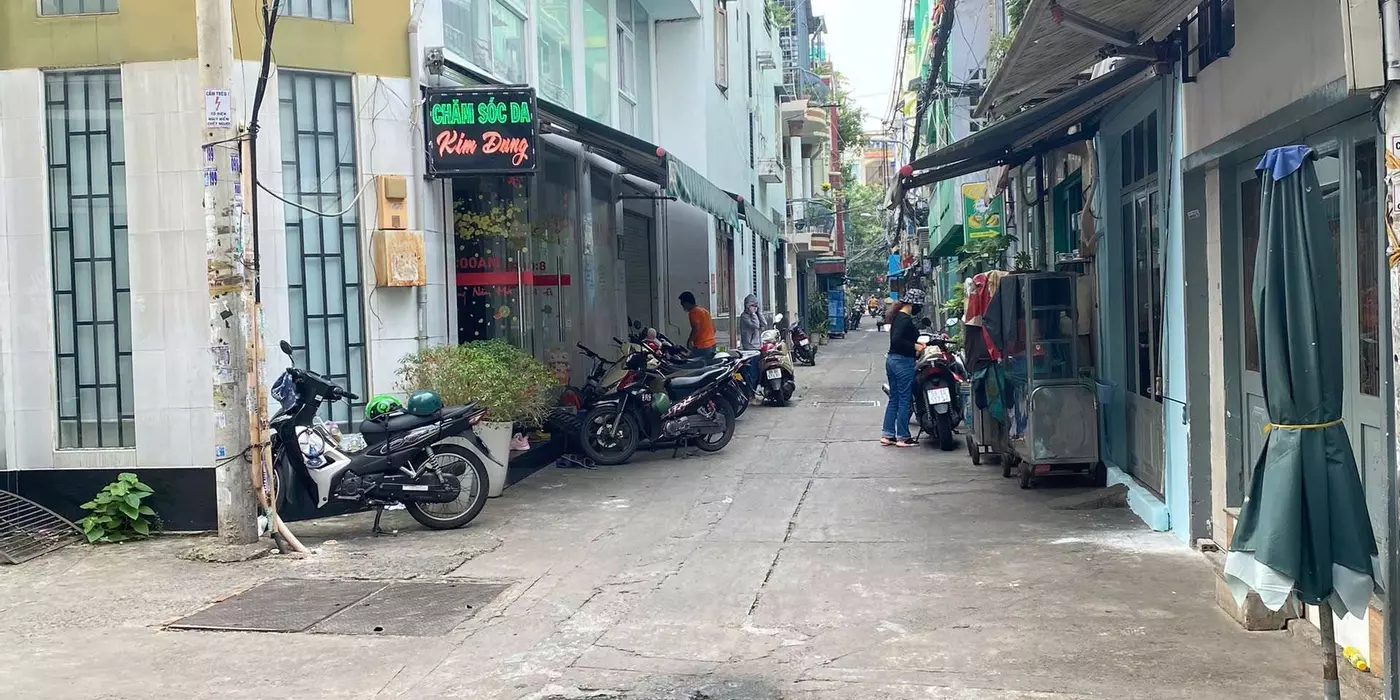 Bán Nhà Hẻm Ô tô Lê Văn Duyệt, 4 Tầng Giáp Quận 1 Chỉ Nhỉnh 3 Ti