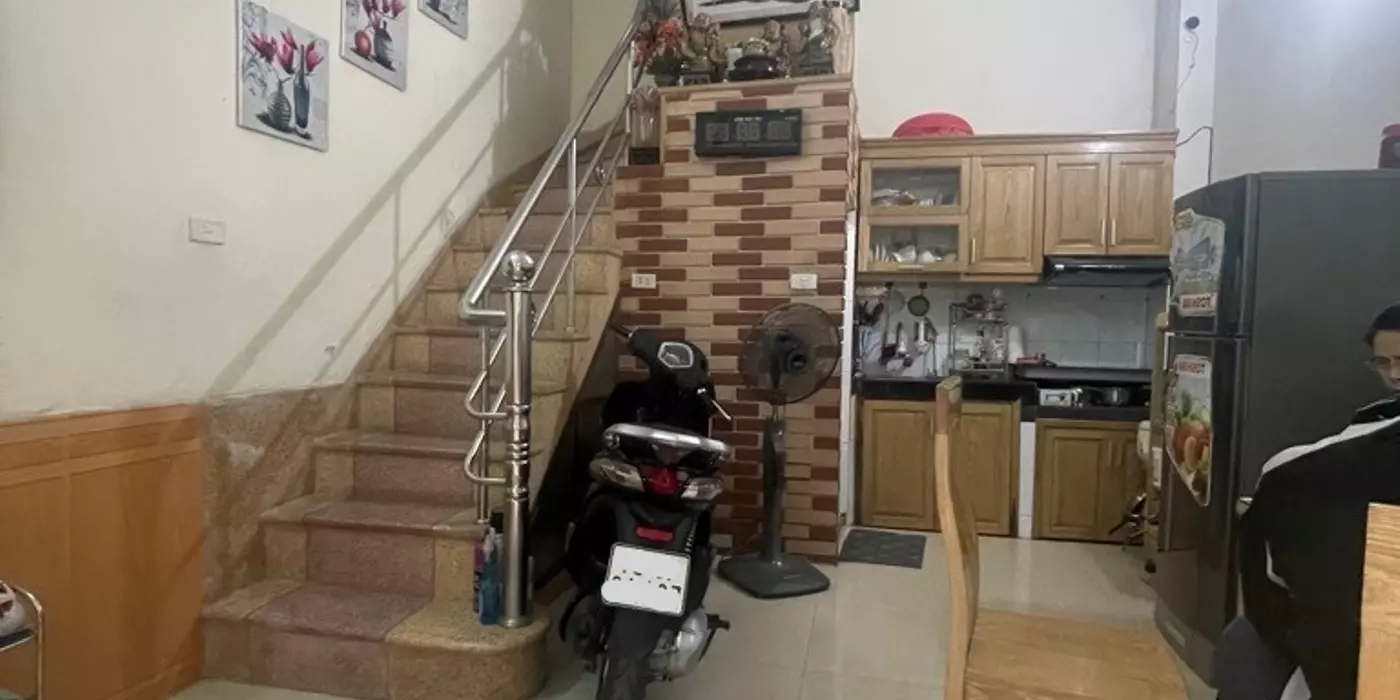 Bán nhà Kim Giang, Hoàng Mai, ngõ thông gần ô tô, sd 28m2, 4.25 tỷ(MTG-CTL)