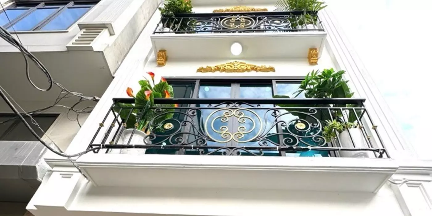 Bán Nhà Giải Phóng, Hoàng Mai, TMNK, Lô góc ô tô đỗ cửa, SD37m2, 7.86 tỷ(MTG-CTL)