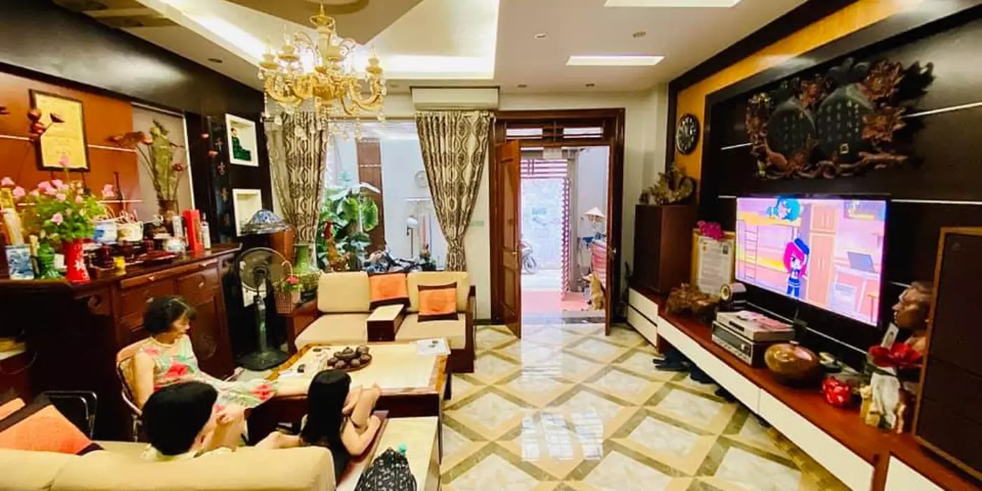 Bán nhà Vạn Phúc, nội thất đẹp mê ly, vài bước ra phố, 40m2, 7.65 tỷ