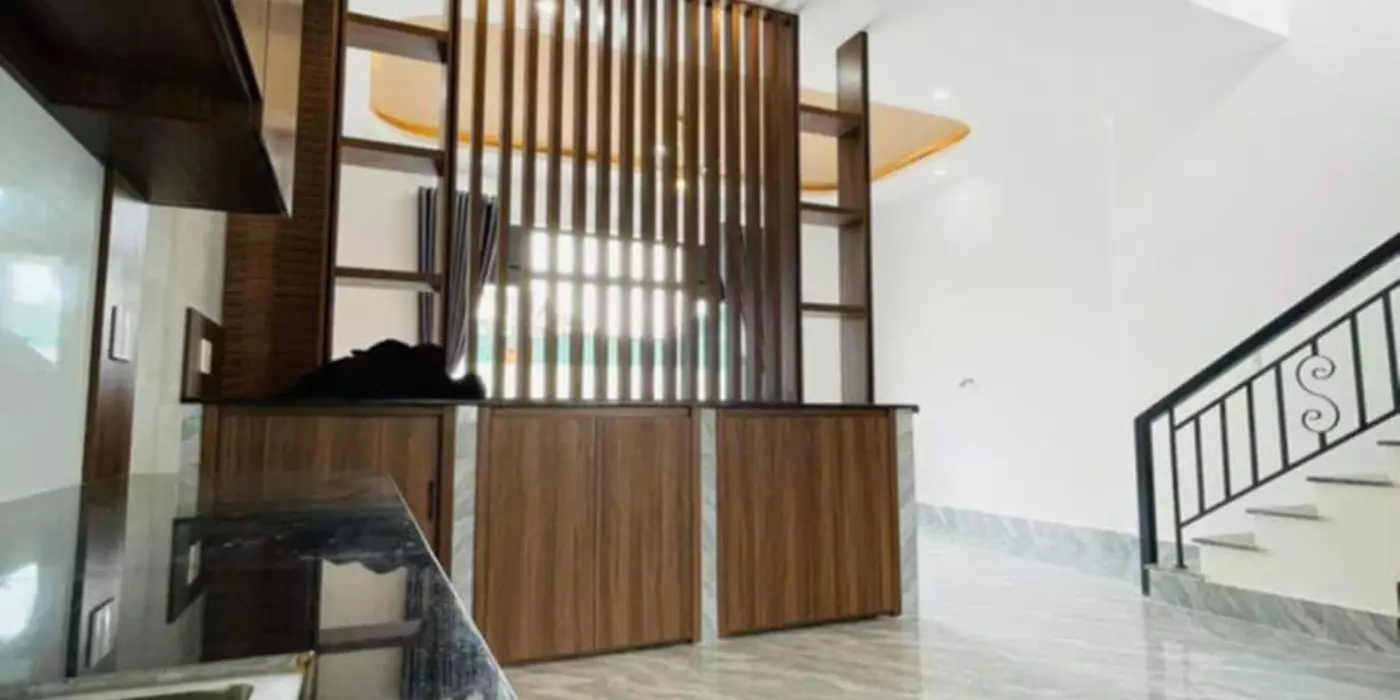 Nhà mới đẹp vào ở ngay, 4PN, Cách Hẻm Oto 5m, Yên Thế, Tân Bình, 72m2, 3 tầng, 5,2 Tỷ Tl
