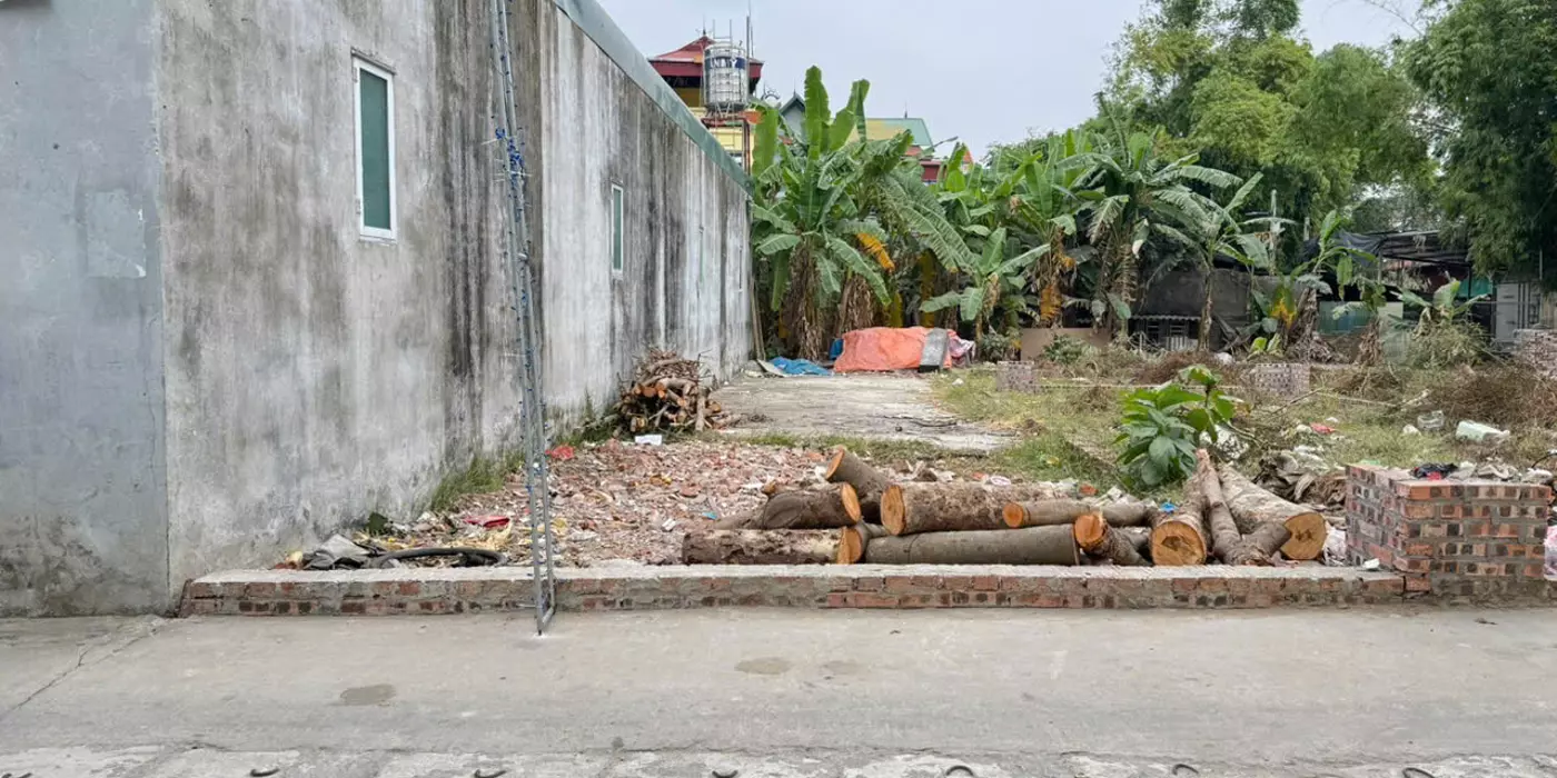 Bán gấp đất tại tổ 11 Quang Minh, giá 4,05 tỷ, DT 98,2m2, mt kinh doanh cực đẹp