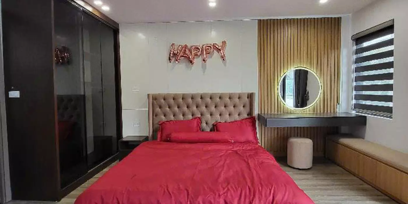 NHANH MỚI KỊP DUY NHẤT 1 CĂN BỒ ĐỀ LONG BIÊN - 71 m2 x1 TẦNG CHỈ 12.9TỶ CÓ THƯƠNG LƯỢNG 

MẶT NGÕ