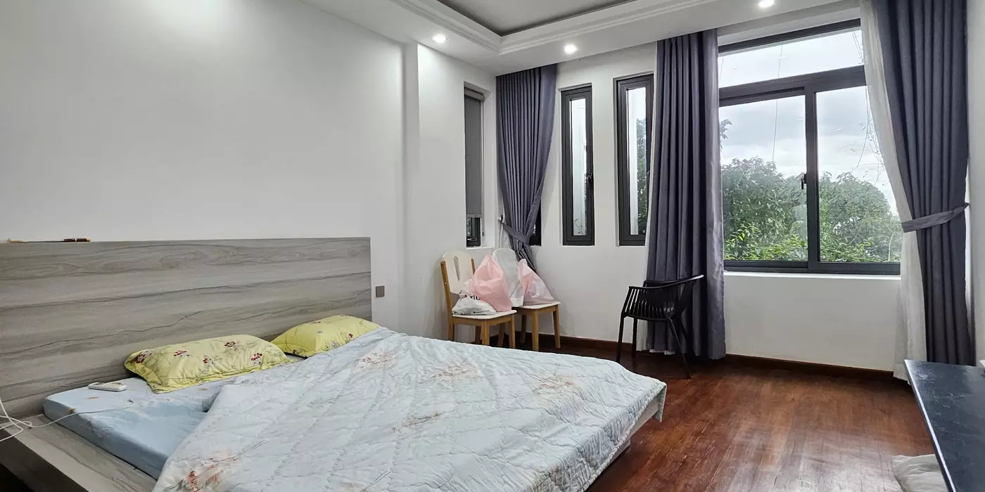 Cho thuê nhà 4 tầng LÔ GÓC mặt tiền đường ô tô 6m - Vĩnh Hiệp - full nội thất ĐẸP-MỚI-SẠCH SẼ.