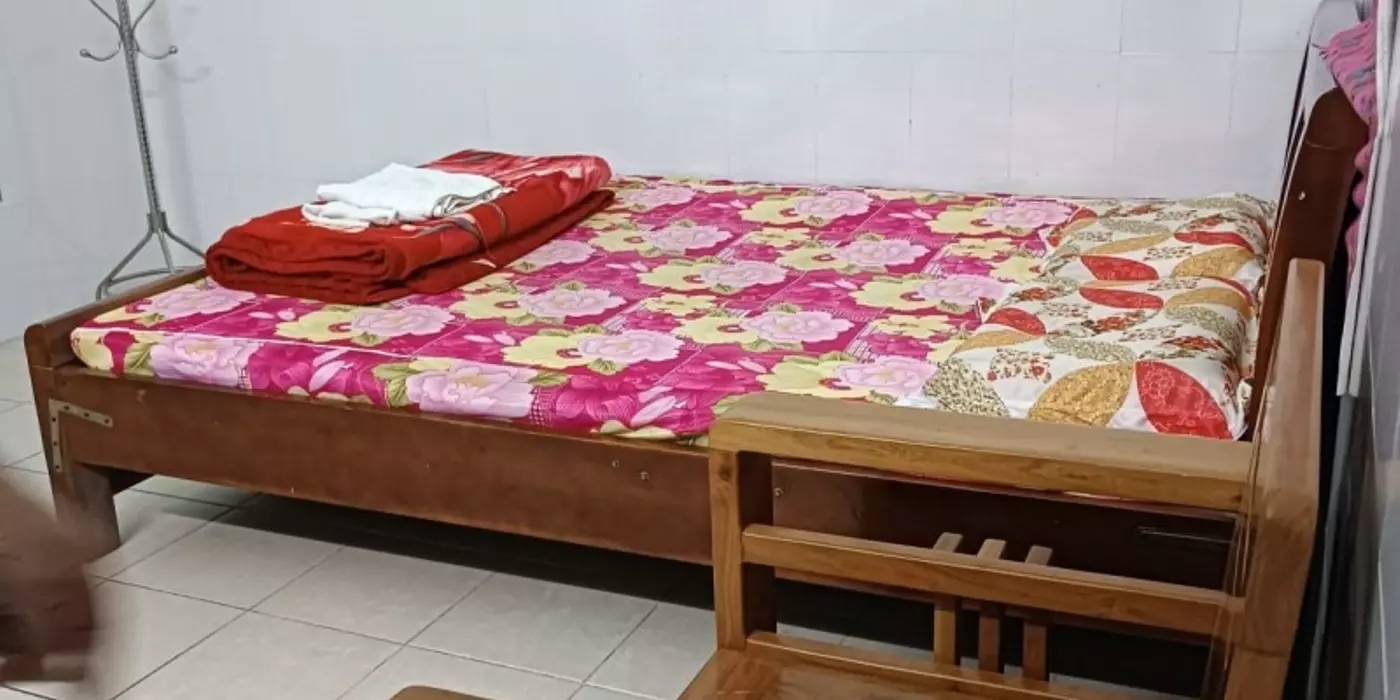 Tòa khách sạn 5 tầng mặt tiền -Đinh Công Trứ- Sơn TRà -Giá chỉ 10 tỷ .