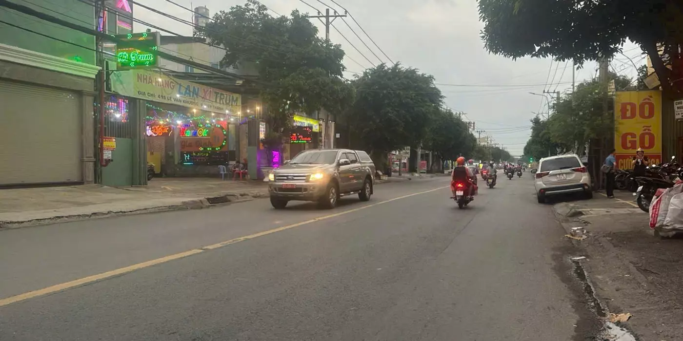 BÁN NHÀ (9x45), NỞ HẬU MẶT TIỀN LÊ VĂN KHƯƠNG, THỚI AN, Q12 GIÁ TỐT 49 TỶ