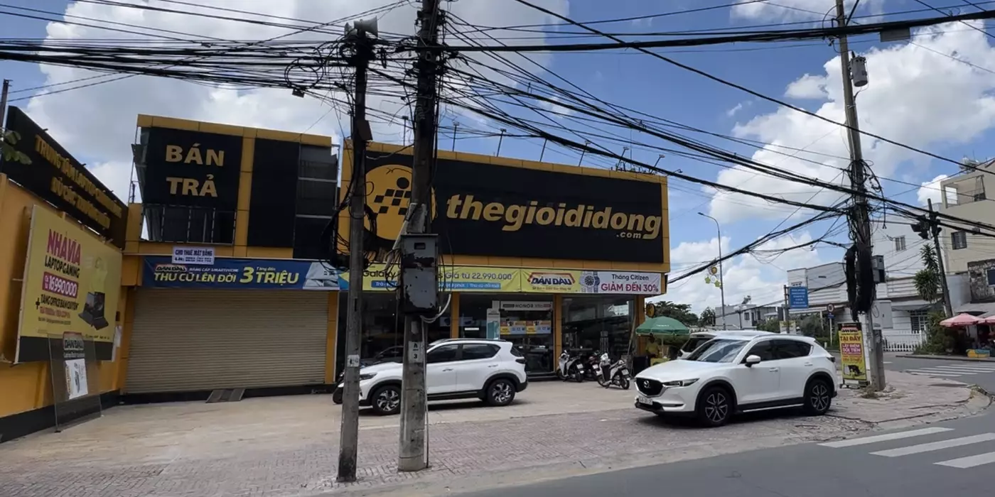 Cho thuê mặt bằng kinh doanh ngay mặt tiền đường 2/9.
Mặt tiền 5.5m
Diện tích: 148m2