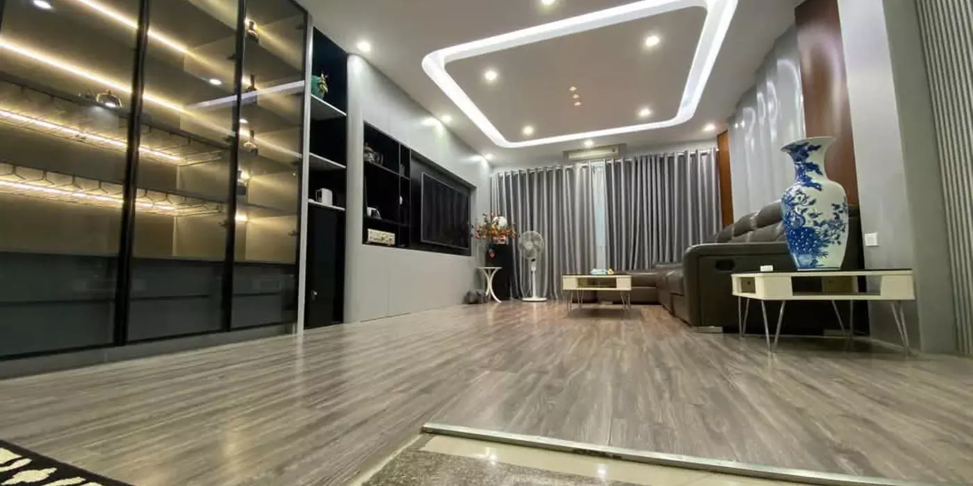 Bán gấp nhà phố Yên Phụ 48m2, 5 tầng cực đẹp tặng full nội thất tiền tỷ gần Hồ Tây