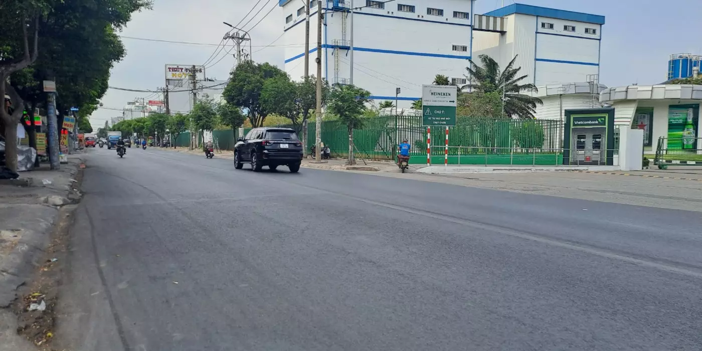 Bán tòa nhà mặt tiền 9x40m giá 35 tỷ Đường Lê Văn Khương.