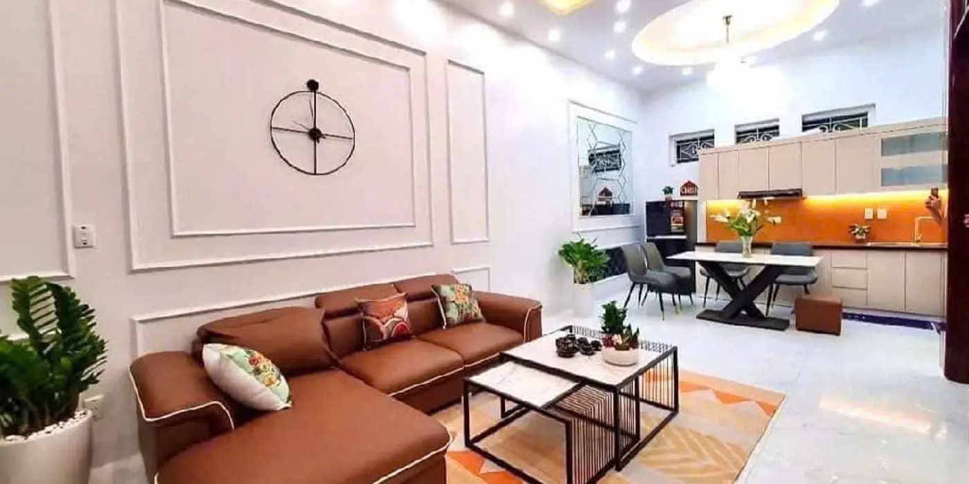 CC gửi b.án nhà gần Chợ Ngọc Thụy, Ngõ nông, 3 bước ra Ô tô, 3 mặt thoáng - 68m2 - 5 tầng - 6 ngủ