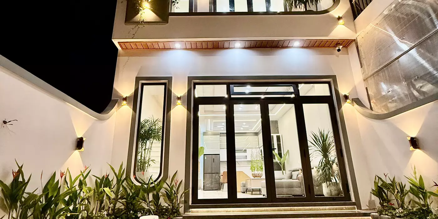 BÁN NHÀ MẶT TIỀN ĐƯỜNG CHÍNH CỔ LOA