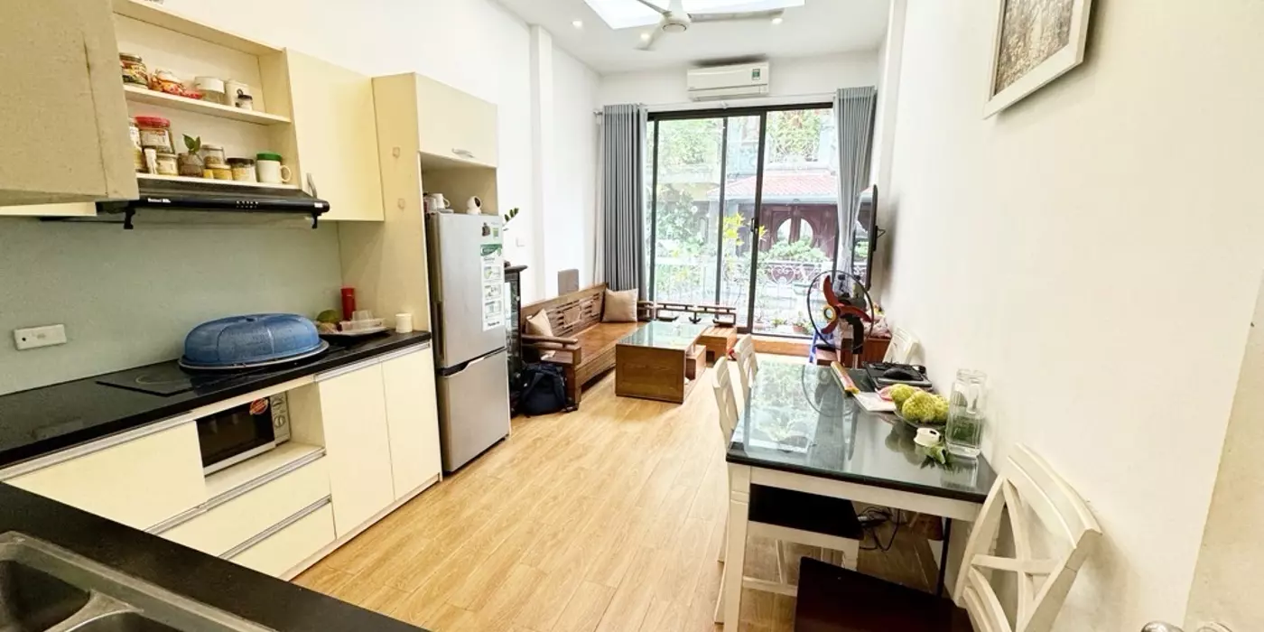 Bán nhà đẹp phố Hào Nam 31m2, 5 tầng lô góc ô tô đỗ nhỉnh 9 tỷ hiếm quận Đống Đa