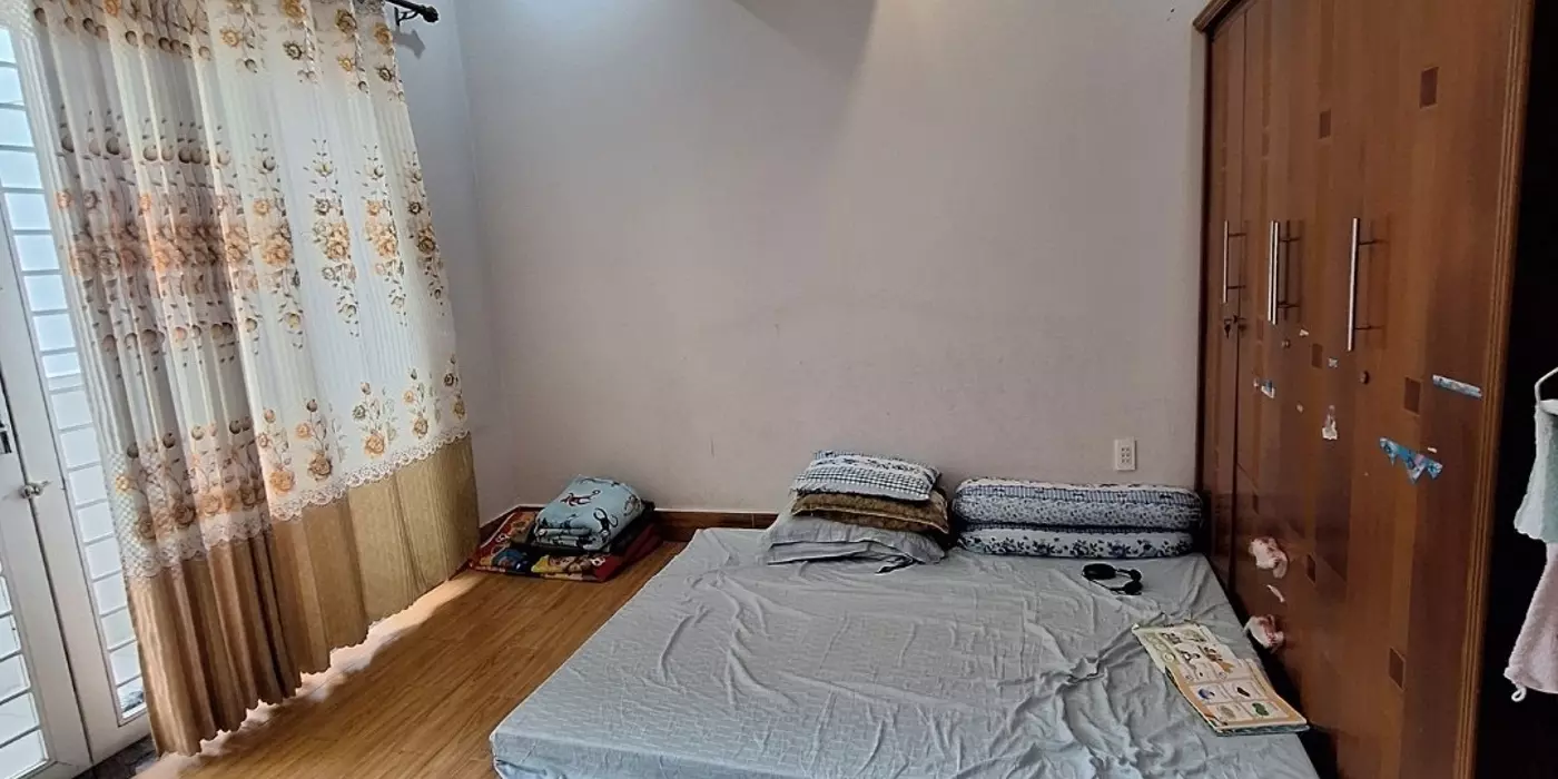 Nhà mặt tiền đường khổng tử hiệp phú DT 100m, đúc 3 lầu khu vip