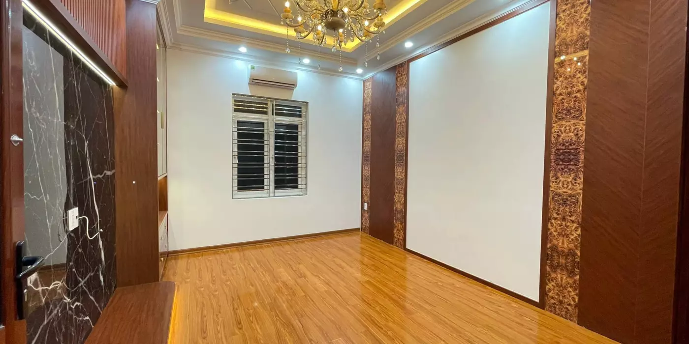 Bán nhà Hoàng Như Tiếp, Bồ Đề, Long Biên, thang máy, full nội thất cao cấp. 60m2*6T, 11.75 tỷ