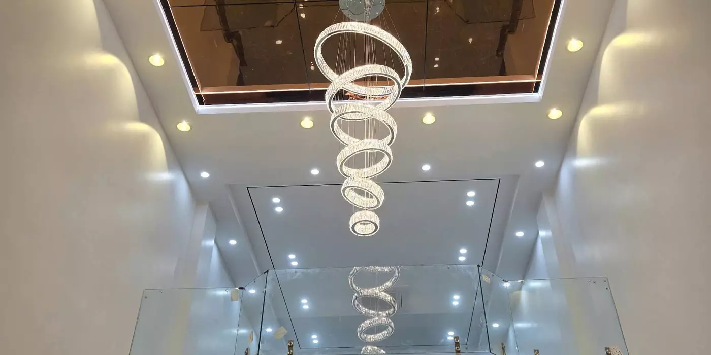 HỒNG TIẾN, LONG BIÊN. 90M2 8 TẦNG GIÁ 24 TỶ- GARA 2 Ô TÔ - KINH DOANH - Ô TÔ TRÁNH KINH DOANH -