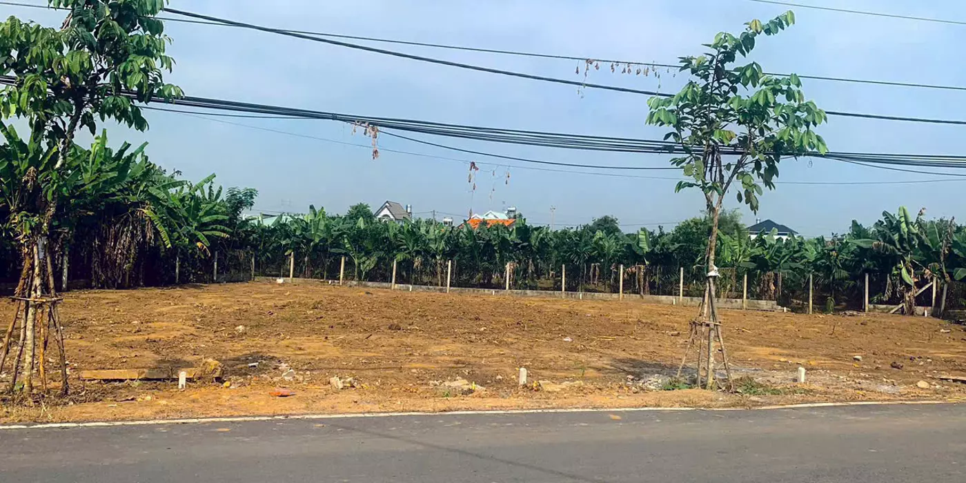 ĐẤT MẶT TIỀN ĐƯỜNG 20M KINH DOANH BUÔN BÁN GẦN BỬU LONG