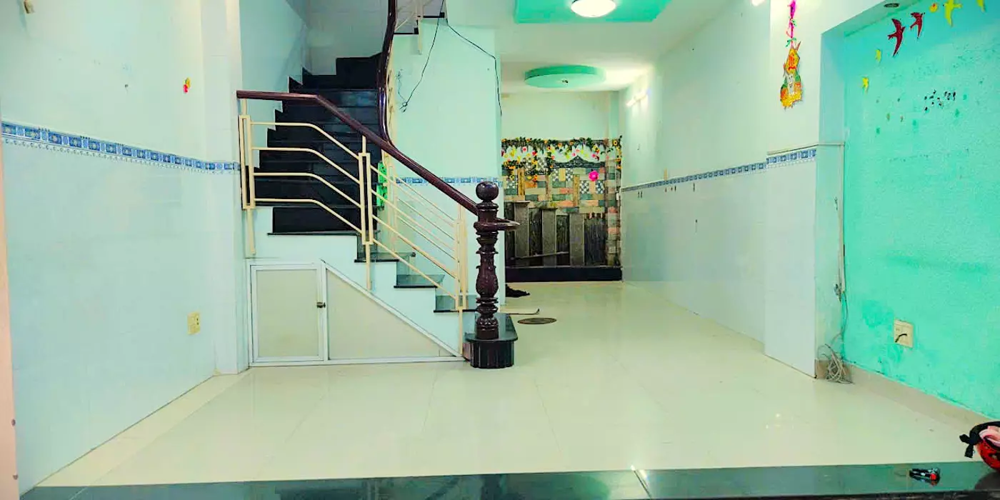 Bán nhà Phường Linh Tây DT sàn 96m2 có 2 Phòng ngủ 2 WC 2 Tầng Đúc chắc chắn giảm 300TR còn 3,75 tỷ