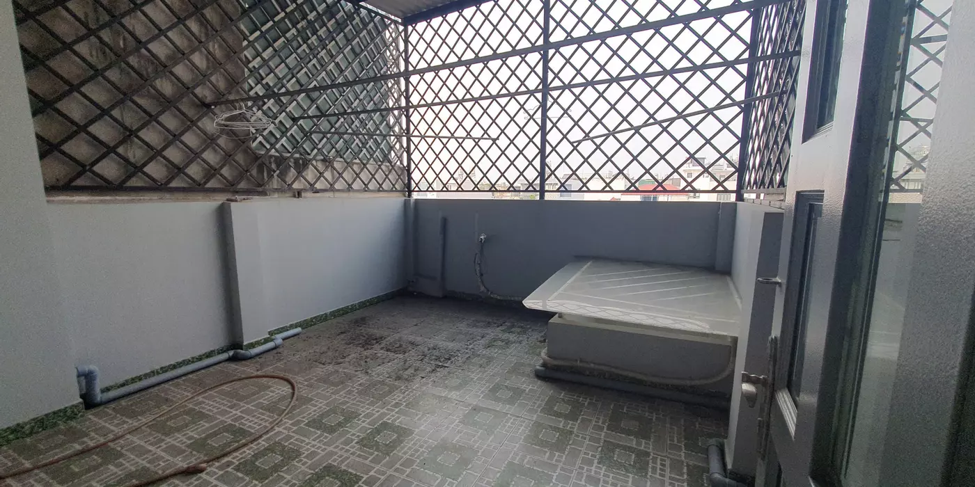 HẺM XE HƠI TRÁNH 7M, NHÀ ĐẸP ĐÓN TẾT KHU PHÂN LÔ DÂN TRÍ CAO, HẺM 7M, 2 Ô TÔ TRÁNH VẪN THỪA, 5