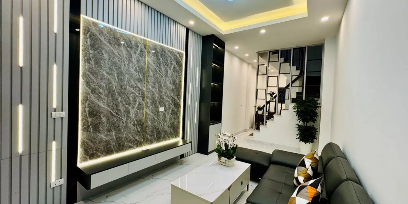 Bán nhà phố Giáp Bát, Hoàng Mai, ô tô tránh 10m, 30m ra mặt phố, 34m2, chỉ 7.35 tỷ (MTG - CTL)