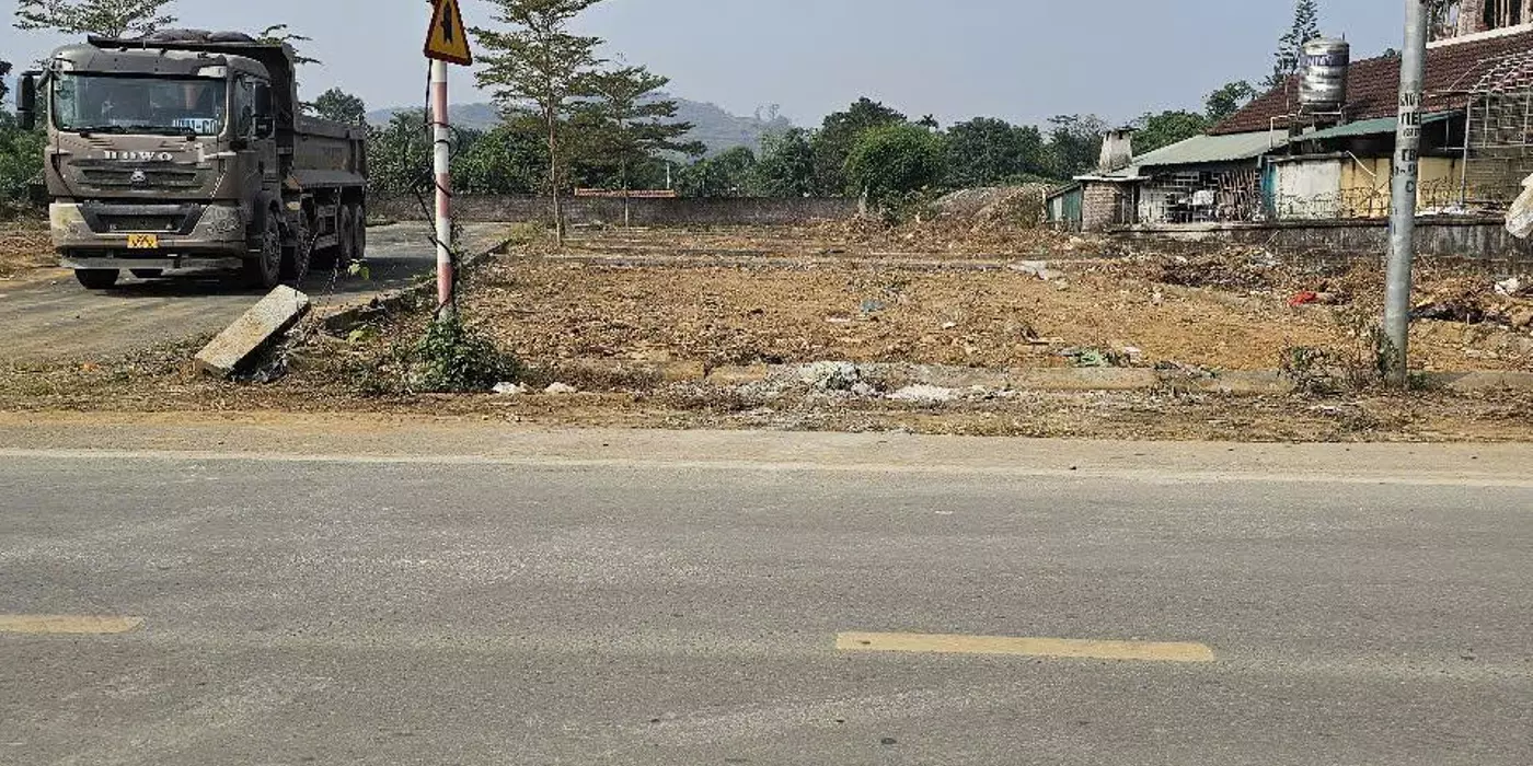 Bán lô đất giá rẻ tại xã Hữu Bằng, Thạch Thất đường ôtô tránh kinh doanh bất chấp nhỉnh 2.9 tỷ