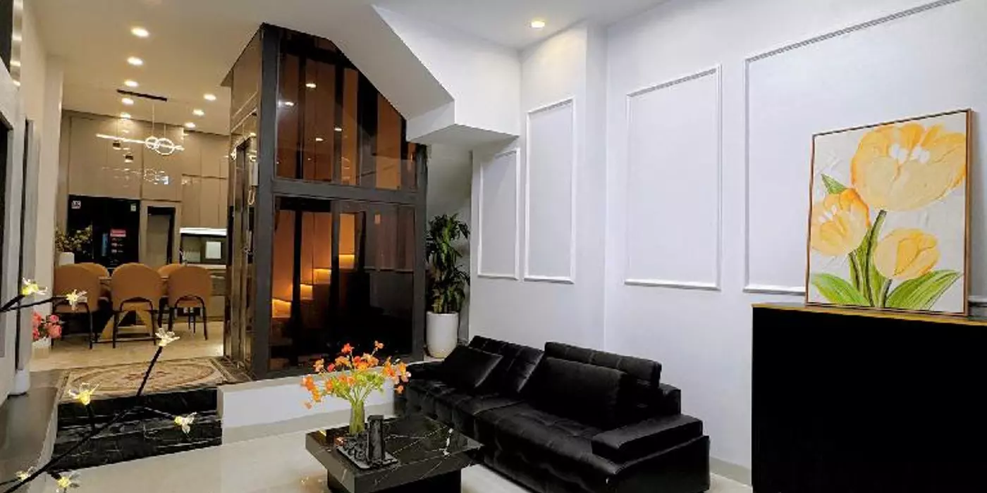BÁN NHÀ PHỐ QUANG TRUNG, Ô TÔ NGỦ TRONG NHÀ, NỘI THẤT VIP, 46m, 10.3 tỷ