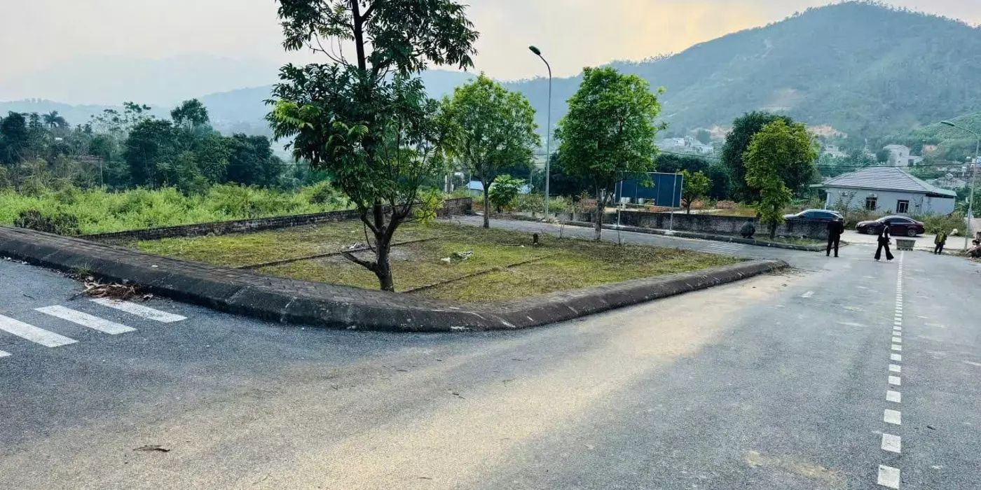 Bán đất trục chính Đồng Chằm, Đông Xuân nở hậu đường thênh thang mặt tiền rộng giá rẻ nhỉnh 3tỷ