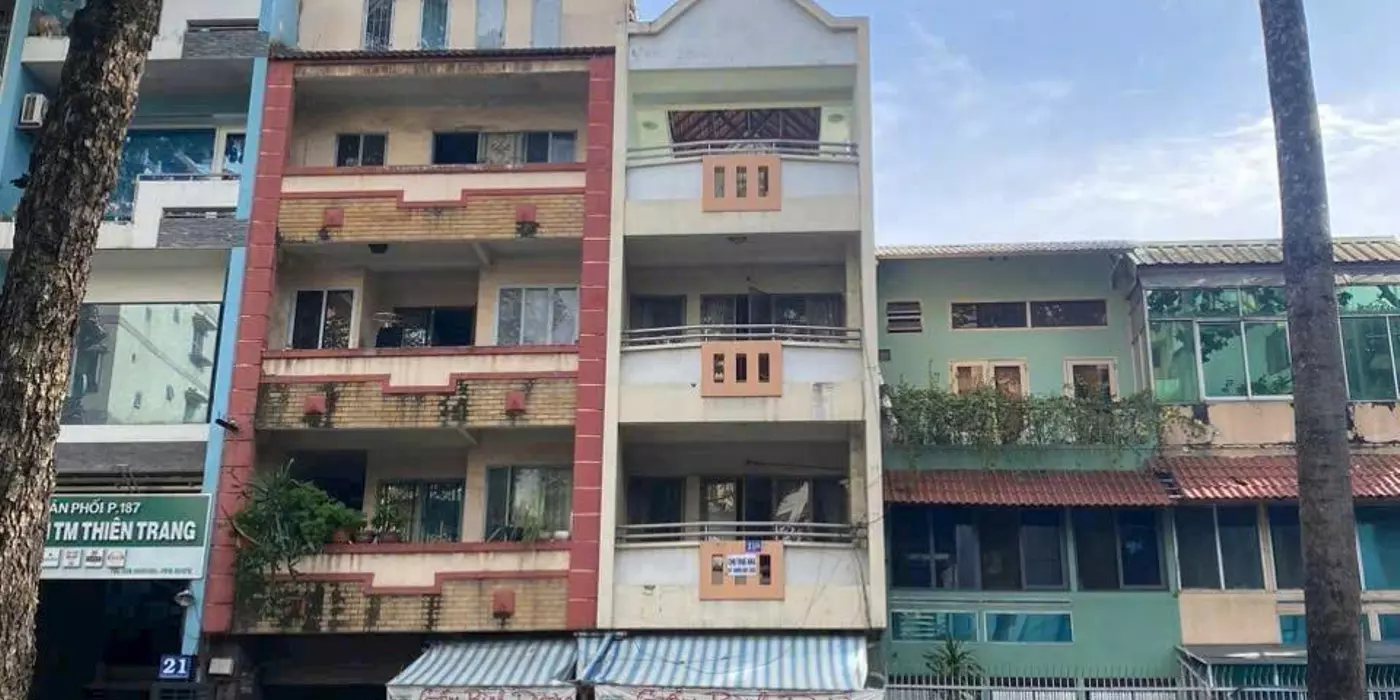 +Bán Nhà Mặt Tiền Kd Nguyễn Chí Thanh (5.4X19)5Tầng,Cn 90M2,Hoàn Công đủ, 25.3Tỷ TL