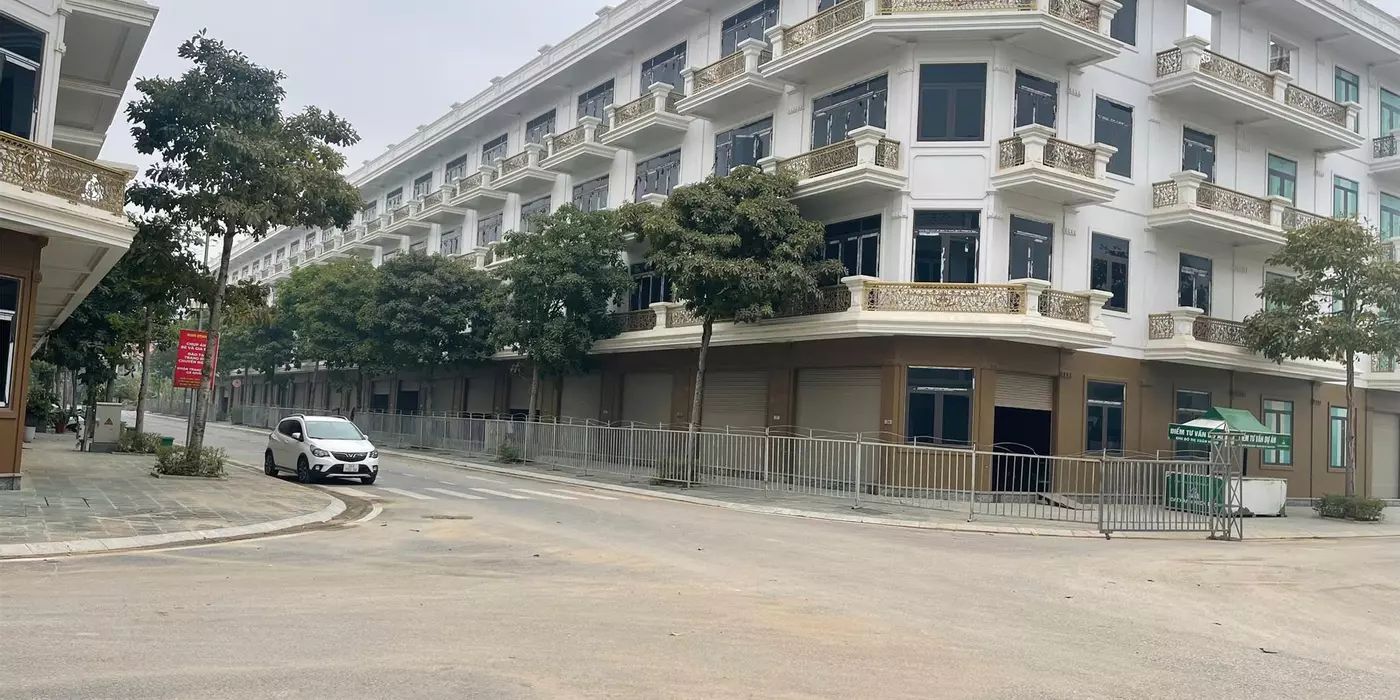 CẶP CĂN GÓC, NGÃ TƯ HÀ HUY TẬP, SANG TÊN SỔ NGAY. SINH LỜI NGAY. LH: 0966 343 969