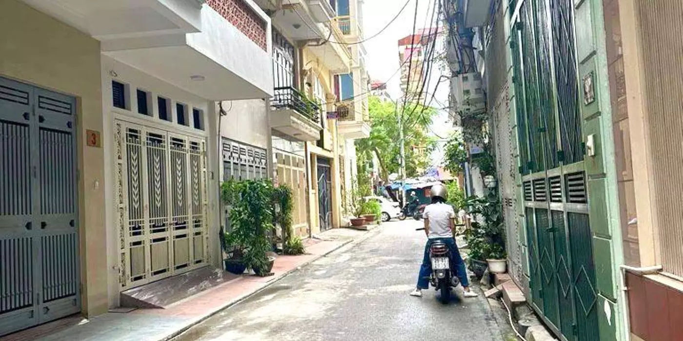 PHÂN LÔ Ô TÔ TRÁNH, 77M, MT 6M, TRẦN QUỐC HOÀN, CẦU GIẤY, CHO THUÊ TỐT, 24.5 TỶ