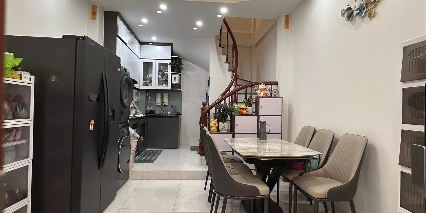 Bán nhà 5 tầng cạnh UB xã Vân Canh, Hoài Đức. Nội thất 99% cách 210m đến Chợ Lh 0912651992