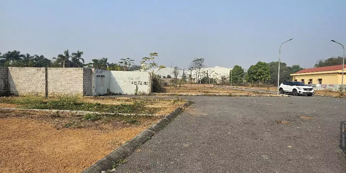 Cần bán đất đẹp Thạch Hoà Thạch Thất ô tô phi vèo vèo giá rẻ 96m 2.7tỷ