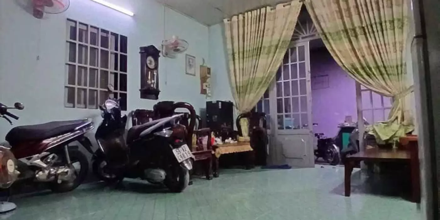 NHÀ SÁT MẶT TIỀN QUỐC LỘ 22 – GẦN ĐH HUFLIT – XE HƠI ĐỖ TẬN CỬA!