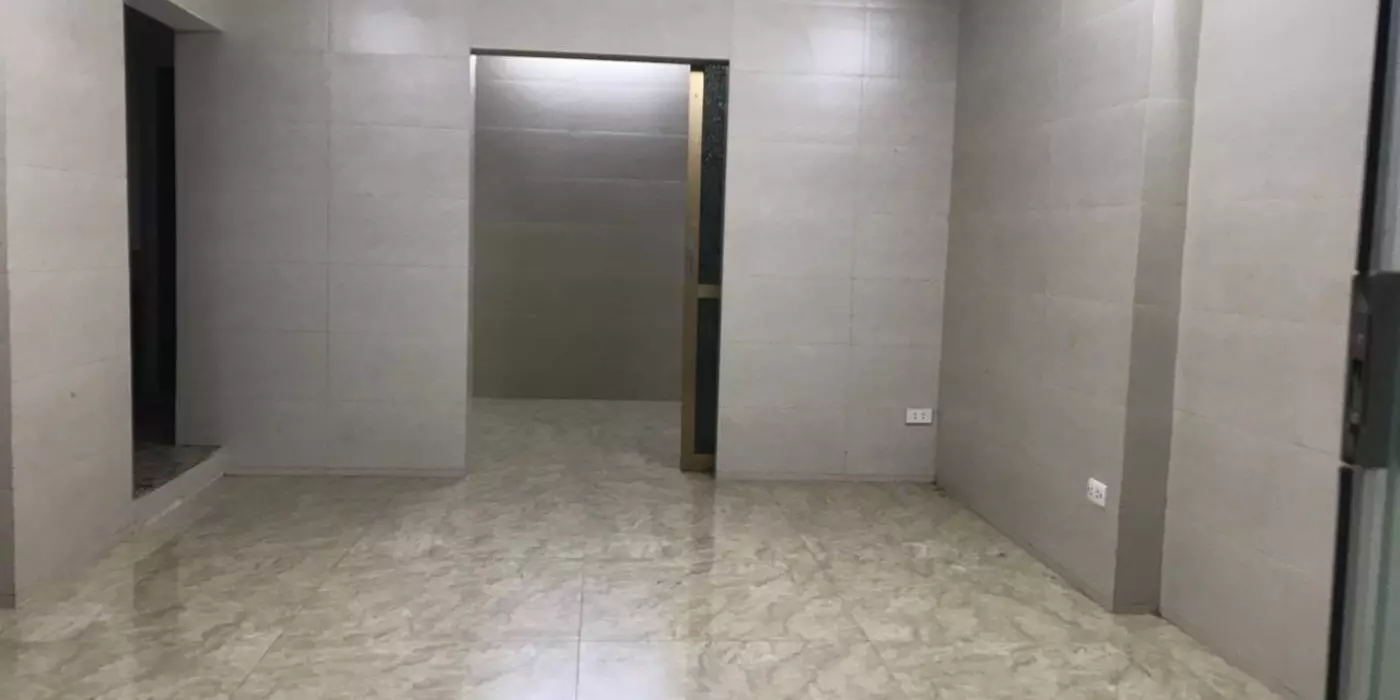 Bán nhà Hoàng Đạo Thành giá 4.5 tỷ, diện tích 65m2, tầng1, mặt tiền 7m