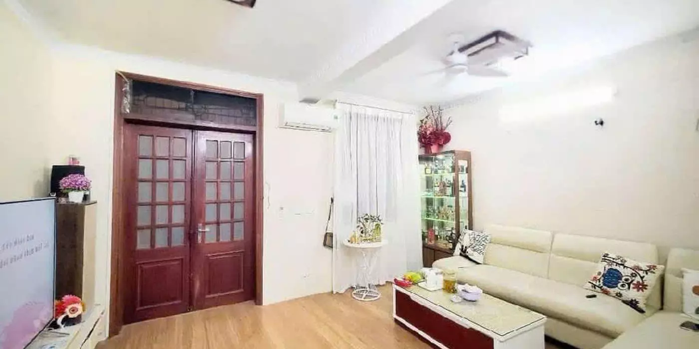 Bán nhà Hào Nam Đống Đa, Nở Hậu, Có Sân Riêng Để Xe, 49mx4T, Giá: 8,8 Tỷ, Lh: 0396935190.