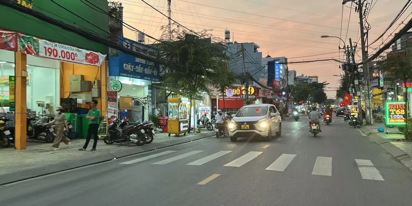 Bán nhà hẻm 380 Nguyễn Văn Khối 90m2 ngang 4m 3 lầu KD buôn bán chỉ 7.9 tỷ gần CV.