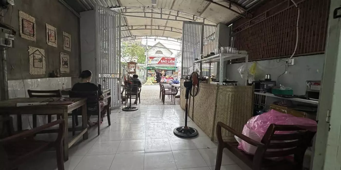 - Mặt tiền kinh doanh ngay Khu dân cư Lacasa, thu nhập 360triệu/Năm, 2 tầng, 150m2, 5x24, Lê Thị