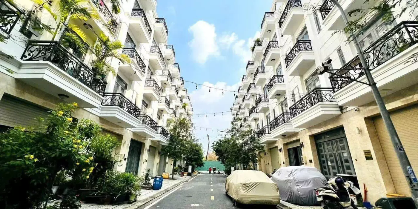 Giảm sâu bán nhanh nhà phố 5 tầng - tháng máy (4x17) Đường Thạnh Lộc 44, Q12