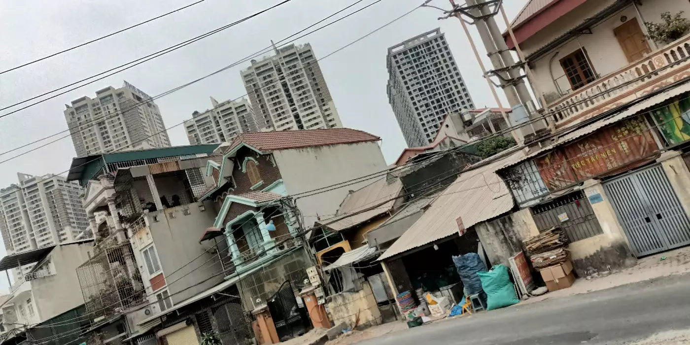 BÁN ĐẤT PHÂN LÔ VỈA HÈ _ OTO TRÁNH ĐỖ NGÀY ĐÊM 105M , MẶT TIỀN 5M _ KINH DOANH CỰC ĐỈNH GIÁ CHỈ