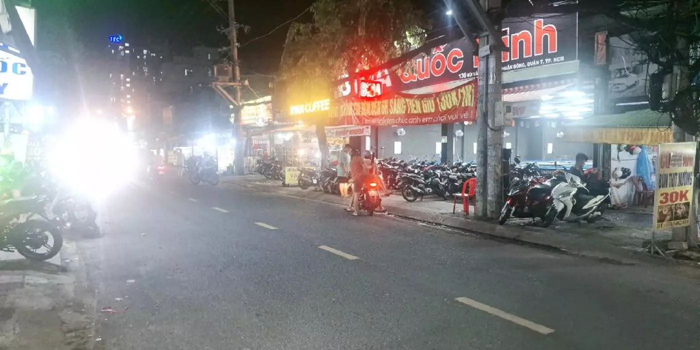 - Mặt tiền Đường Kinh Doanh, Ngay Khu Chế Xuất Tân Thuận, thu nhập 240triệu/Năm, 108m2,
