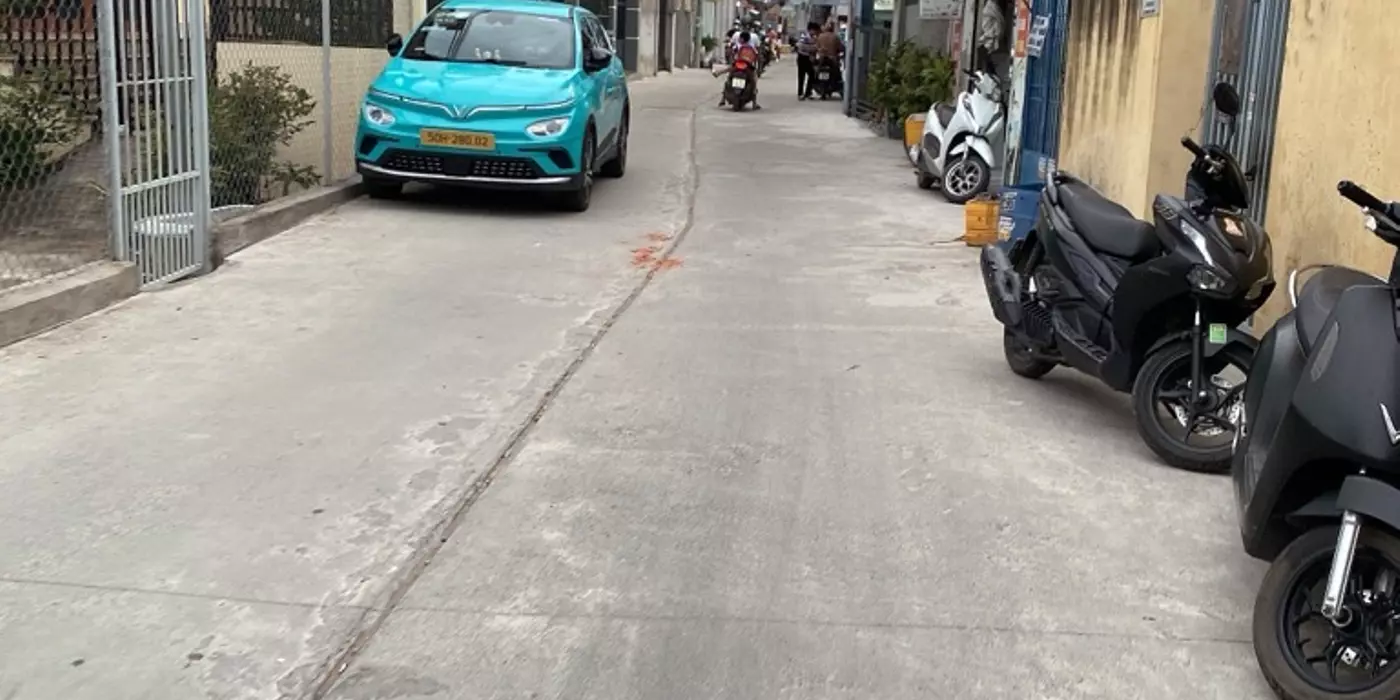 - Mặt tiền hẻm nhựa 6m, kinh doanh sầm uất, 68m2, 2 tầng, 803 Huỳnh Tấn Phát, Phú