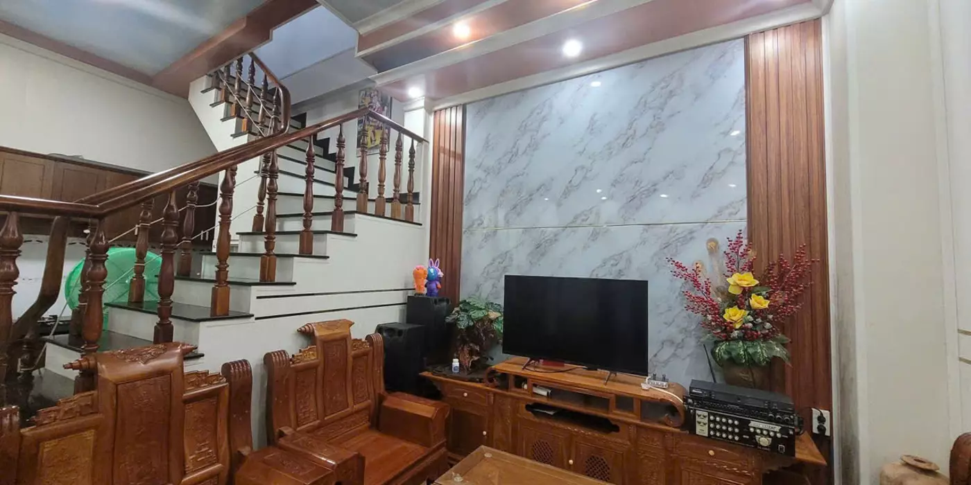 NHÀ 3 TẦNG CÁCH CẦU VƯỢT LINH XUÂN 100M,THỦ ĐỨC - 55M2,NGANG 6M NỞ HẬU 6.8 - 3 TẦNG, 4PN, 3WC -