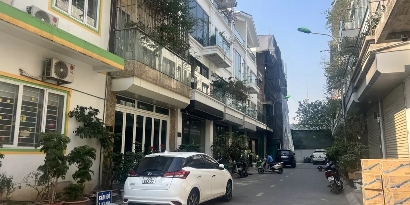 Bán nhà liền kề thịnh liệt 4 tầng ô chờ thang máy vỉa hè ô tô dừng đỗ kinh doanh hoàng mai
