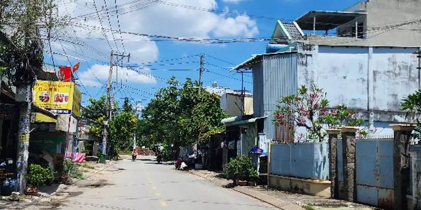 Bán nhà MT sát chợ Võ Thị Liễu. (834m2)19x45m. Mặt tiền xe công