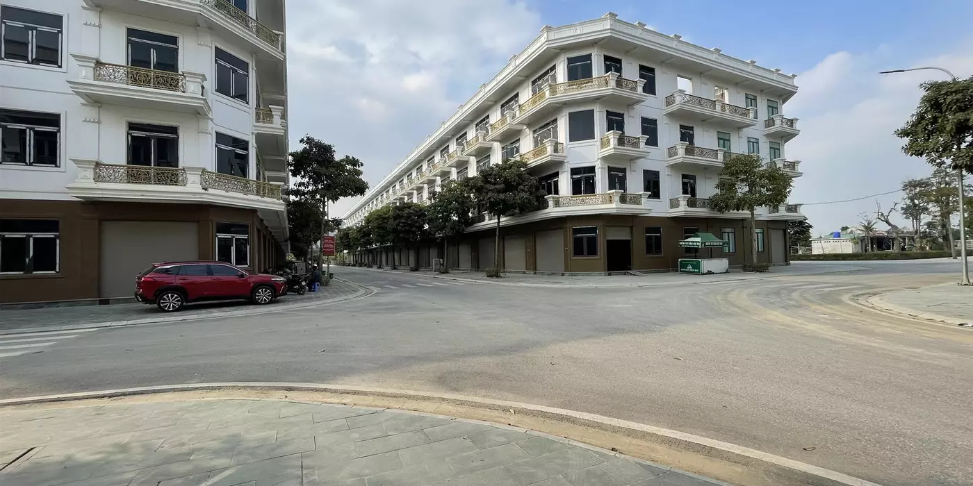 NGOẠI GIAO * DUY NHẤT CẶP GÓC NGÃ TƯ HÀ HUY TẬP. SẴN SỔ SANG TÊN NGAY. LH: 0966 343 969
