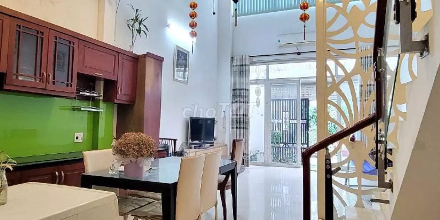 Nhà 3 tầng, Nguyễn Duy Trinh, 60m2, ngang 4.5m, ở ngay, nhỉnh 4 tỷ