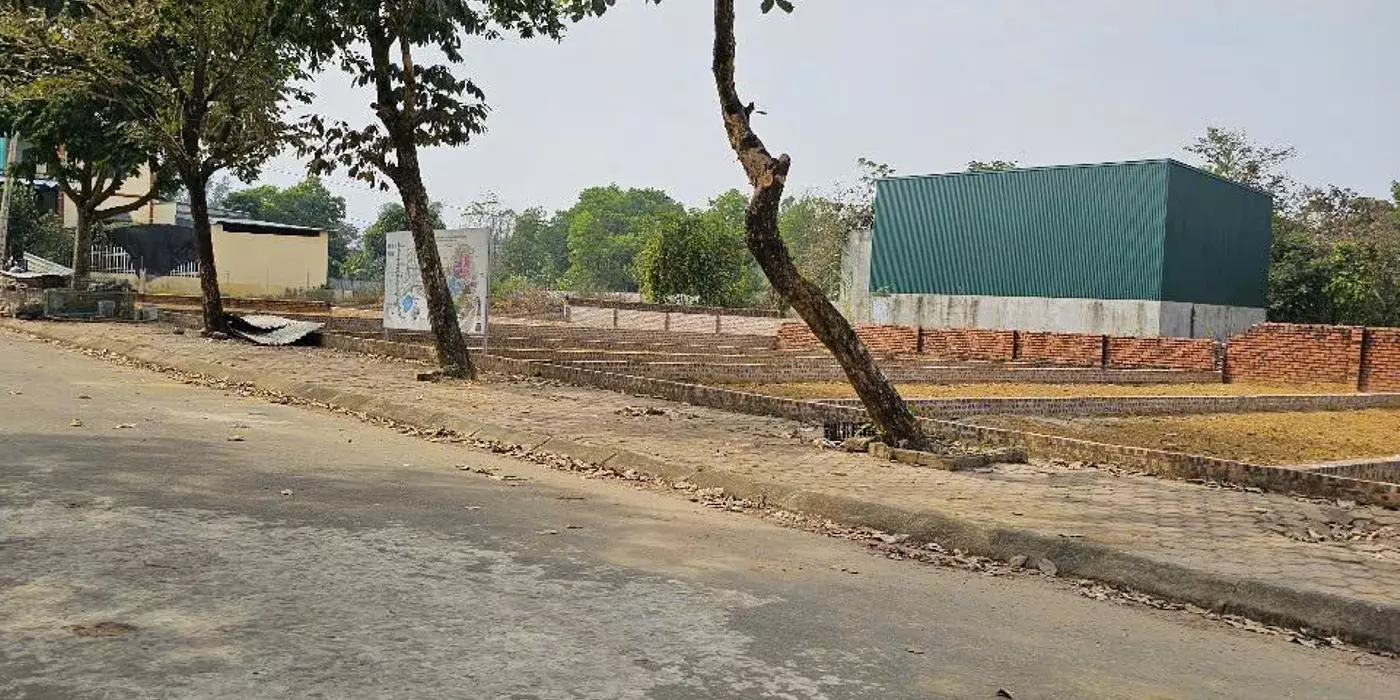 Bán đất tái định cư Vai Réo Phú Cát đường 3 ôtô vỉa hè rộng ngõ thông KD nhỉnh 3tỷ